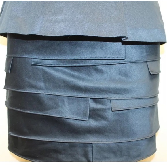 BCBG Max Azria strapless Cocktail Dress Size 0 Dark Blue Petal Skirt - Picture 5 of 13